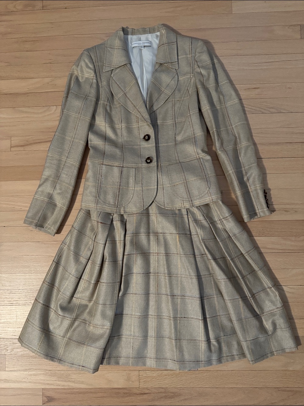 Carolina Herrera Tan Beige Windowpane Plaid Suit